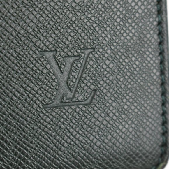 LOUIS VUITTON: Baltik Green "Taiga" Leather "LV" Portfolio/Laptop/Briefcase (ou) - Picture 2 of 12
